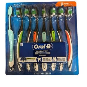 Oral-B Toothbrush CrossAction Advanced 8 Toothbrushes New
